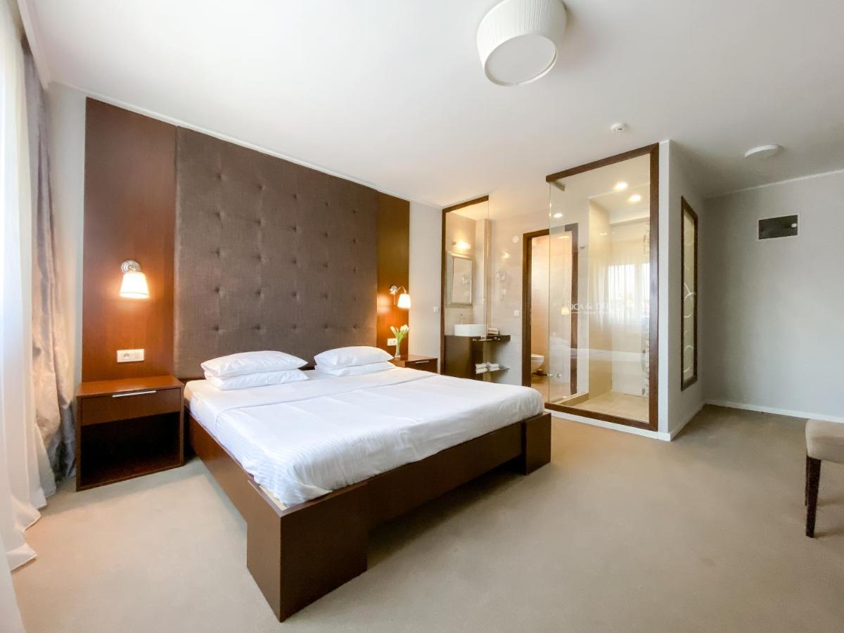 Luka De Luka Suites Belgrade Exterior photo