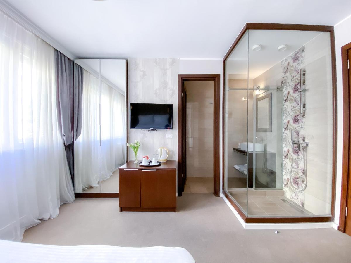 Luka De Luka Suites Belgrade Exterior photo